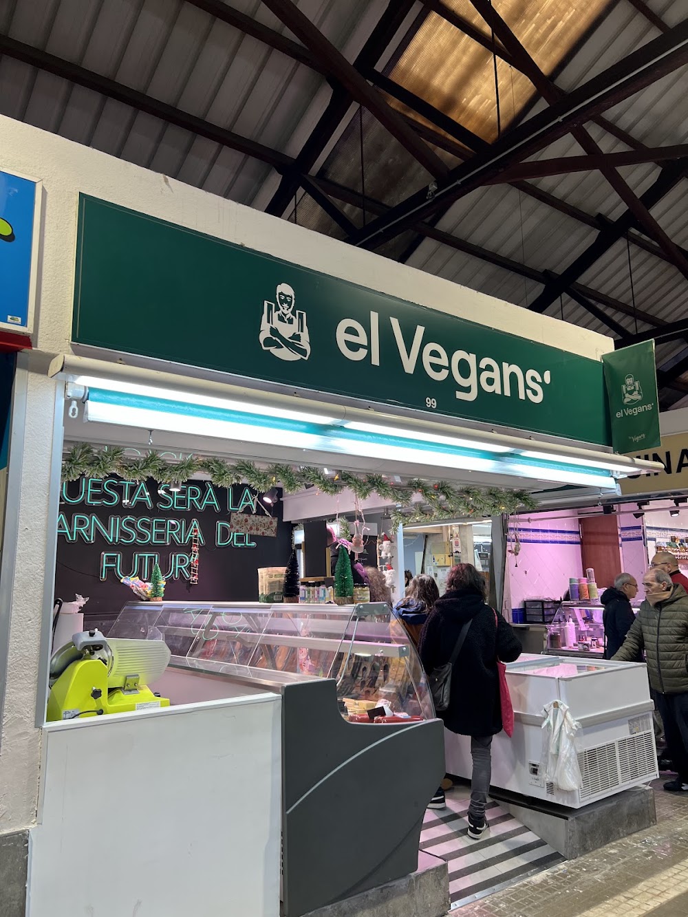 Foto de El Vegans' Hospitalet | Tienda de comida vegana | Alimentación para veganos, vegetarianos y opciones sin gluten