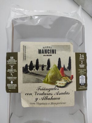 Foto de Triângulos com vegetais e manjericão (massa fresca)