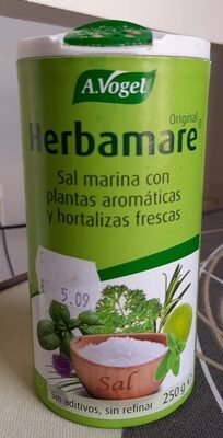 Foto de Sal marina con plantas aromáticas y hortalizas frescas