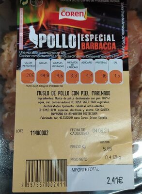 Foto de Pollo muslo con piel marinado