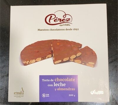 Foto de Torta de chocolate con leche y almendras