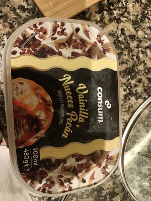 Foto de Helado de vainilla y nueces de macadamia