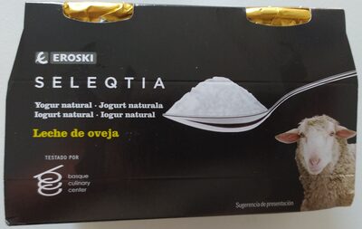Foto de SeleQtia. Yogur natural. Leche de oveja