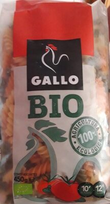 Foto de Hélices con tomate y espinacas