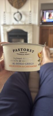 Foto de Yoghourt Artesanal al Estilo Griego Melocotón & Cardamomo