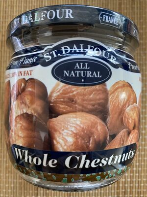 Foto de whole chestnuts