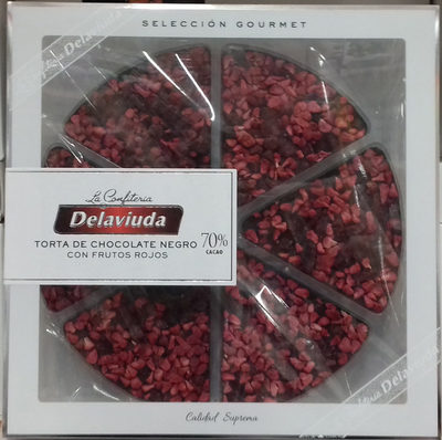 Foto de Torta de chocolate negro con frutos rojos