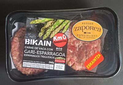 Foto de Carne de vaca con espárragos trigueros