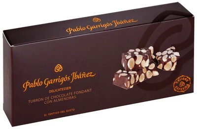 Foto de Turrón de chocolate con leche y almendras