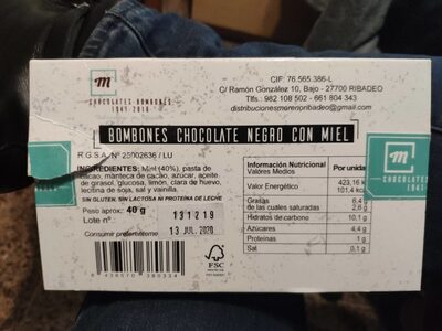 Foto de Bombones chocolate negro con miel
