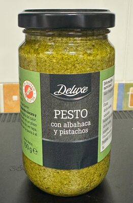 Foto de Salsa pesto con albahaca y pistachos