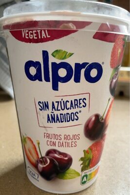 Foto de Yogur vegetal frutos rojos