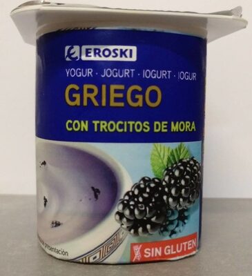Foto de Yogur griego con trocitos de mora