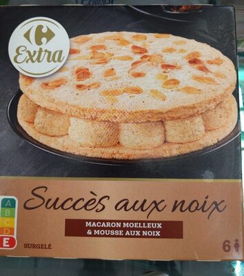 Foto de Succès aux noix Macaron moelleux & mousse aux noix