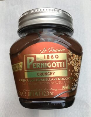 Foto de Crema con trozos de avellanas