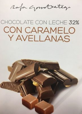 Foto de Chocolate con leche con caramelo y avellanas