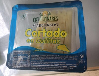 Foto de Queso semicurado cortado en cuñitas