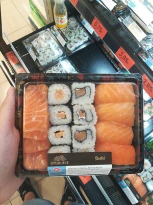 Foto de Surtido sushi salmón