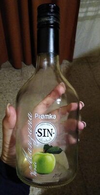 Foto de Bebida refrescante aromatizada sabor manzana.