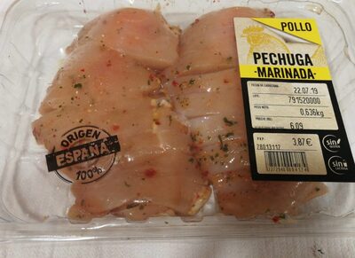 Foto de Pechuga de pollo marinada