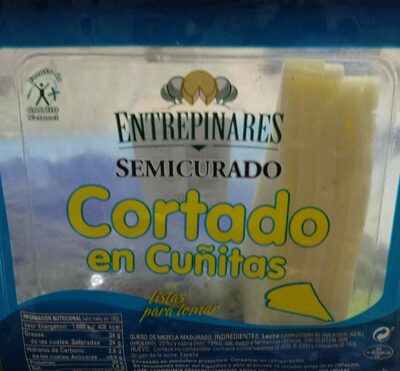 Foto de Queso semicurado cortado en cuñitas