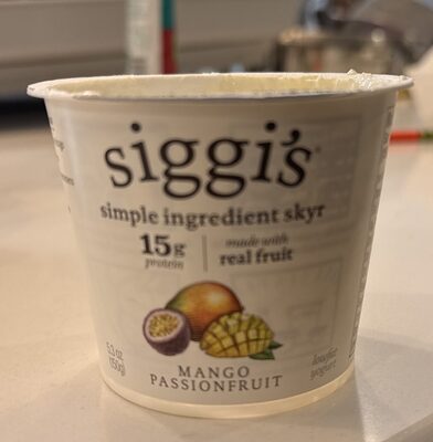 Foto de Mango Passionfruit Skyr