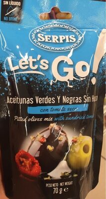 Foto de Aceitunas verdes y negras sin hueso con tomate seco
