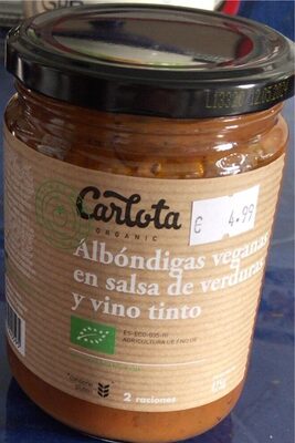Foto de Albondigas veganas en salsa de verduras y vino tinto