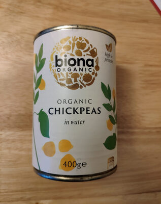 Foto de Organic Chick Peas in water