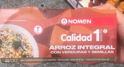 Foto de Arroz integral con verduras y semillas