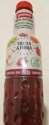 Foto de Fruta & Fibra bebida de zumo de fresa, manzana, uva, zanahoria