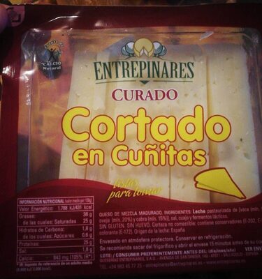Foto de Queso curado cortado
