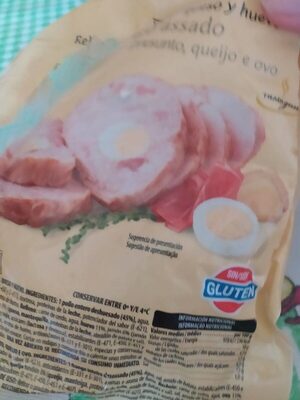 Foto de Pollo asado relleno con jamón, quedó y huevo