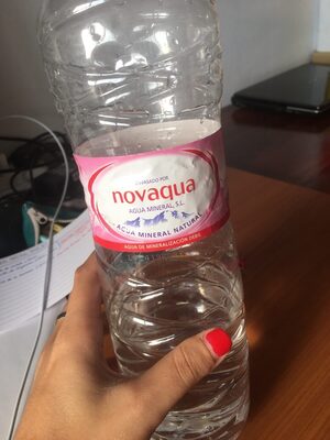 Foto de Agua mineral natural