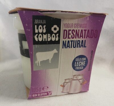 Foto de yogur cremoso natural