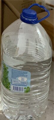 Foto de Agua mineral de manantial garrafa