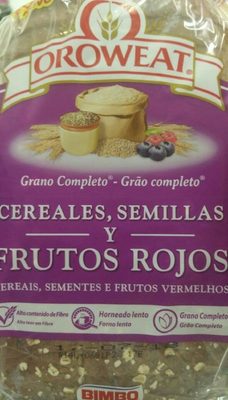 Foto de Pan de molde con cereales, semillas y frutos rojos completo