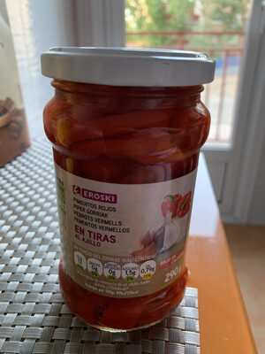 Foto de Pimientos rojos en tiras al ajillo