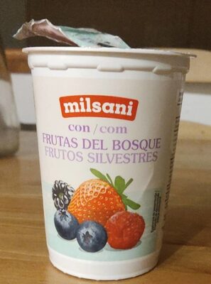 Foto de Yogur con frutas del bosque
