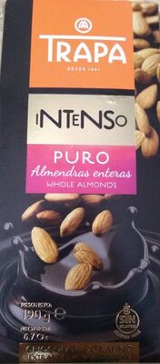 Foto de Chocolate negro con almendras enteras